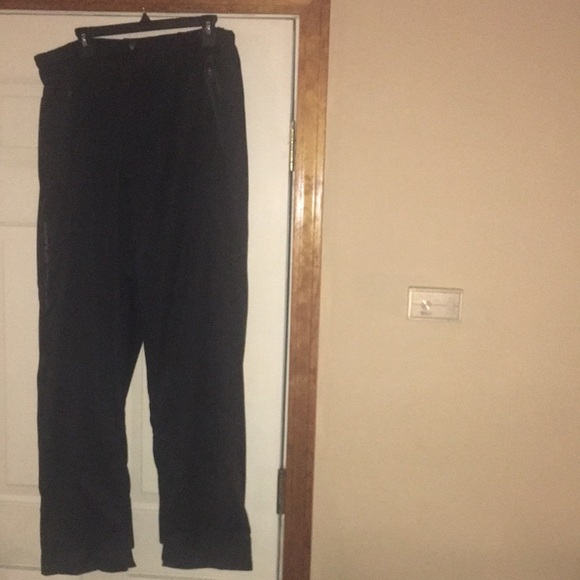SUN MOUNTAIN RAINFLEXwaterproof pants.